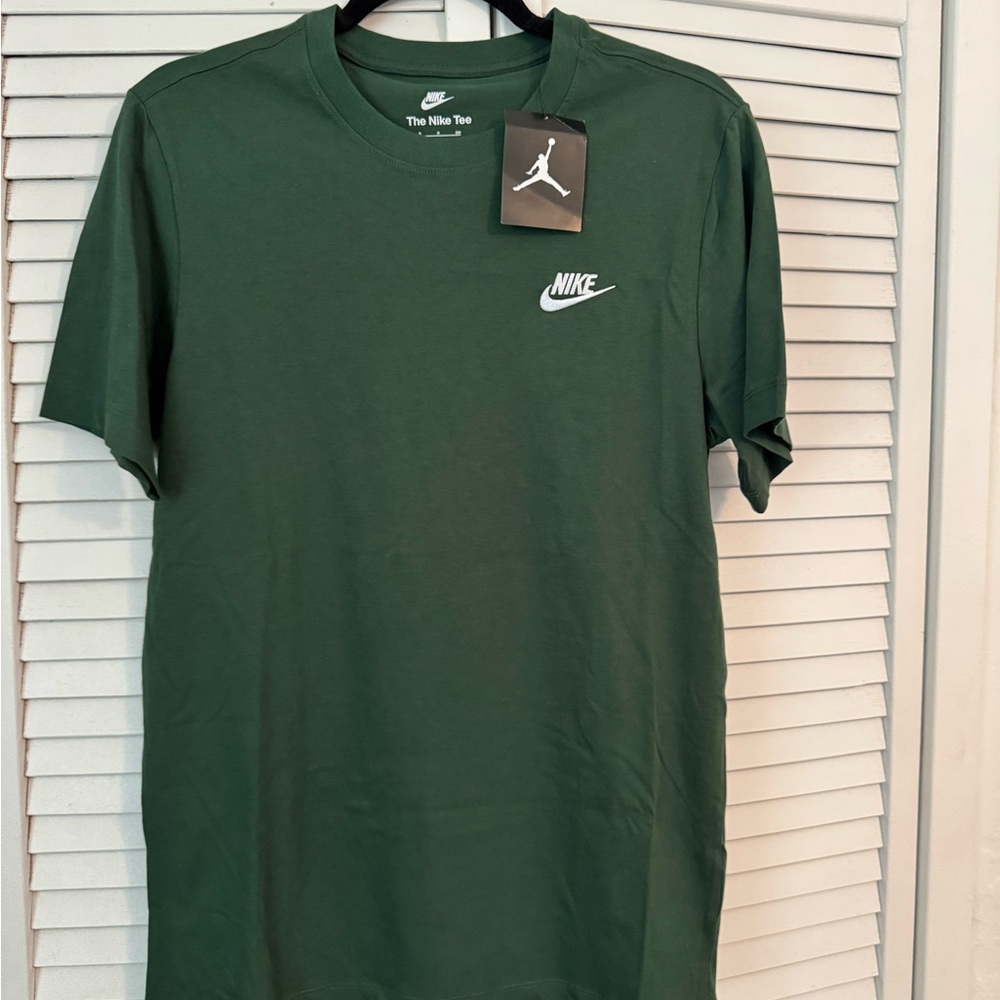Nike Green Short Sleeve Classic T-shirt